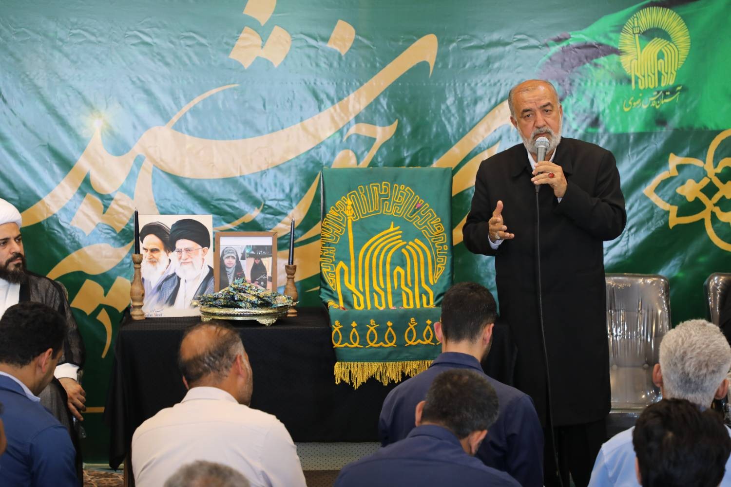 حضور کاروان خادمان حرم مطهر رضوی در شرکت صبا فولاد خلیج فارس