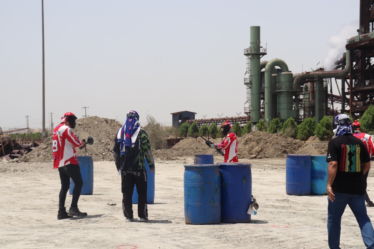 برگزاری مسابقات پینت بال کارکنان صبا فولاد خلیج فارس به مناسبت روز کارگر