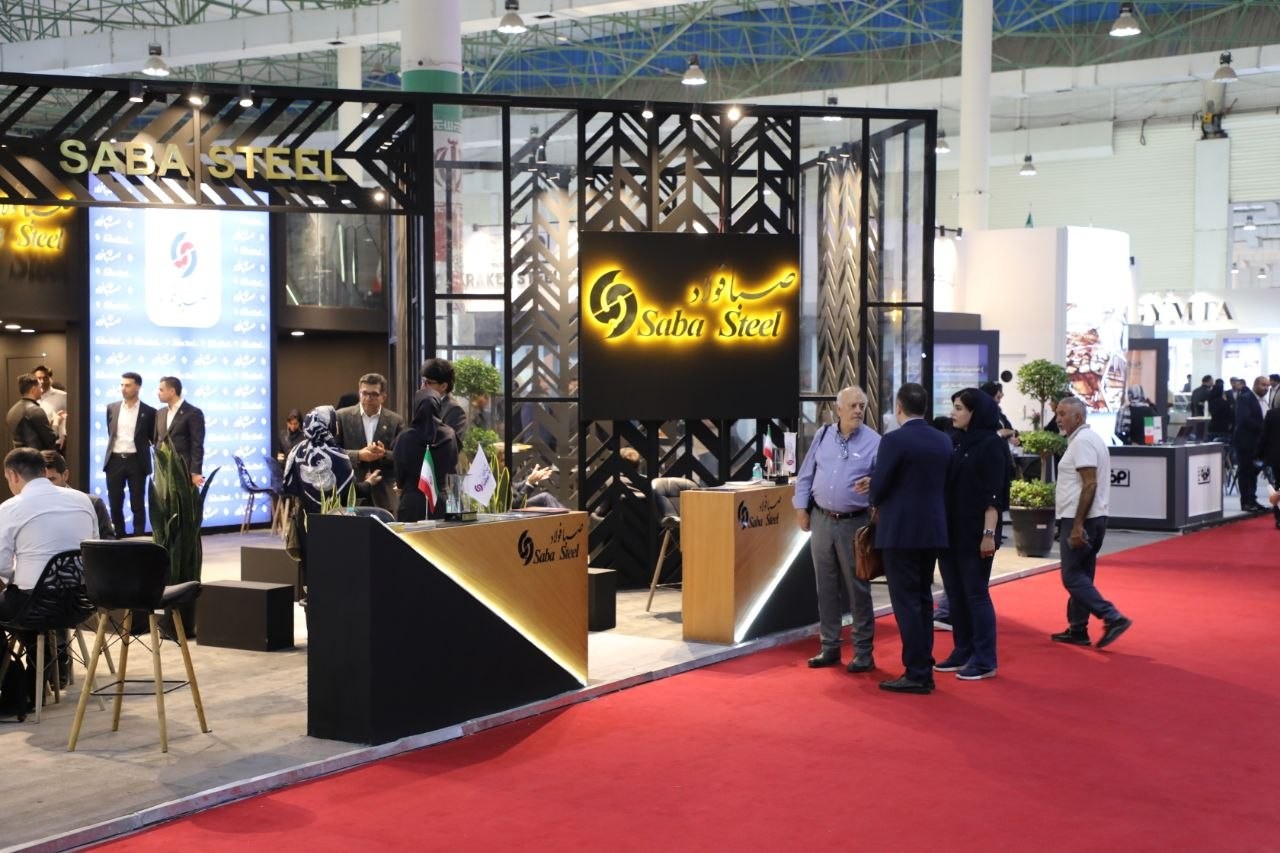 حضور فعال شرکت صبا فولاد خلیج فارس در نمایشگاه بین‌المللی سمپوزیوم فولاد ۱۴۰۴